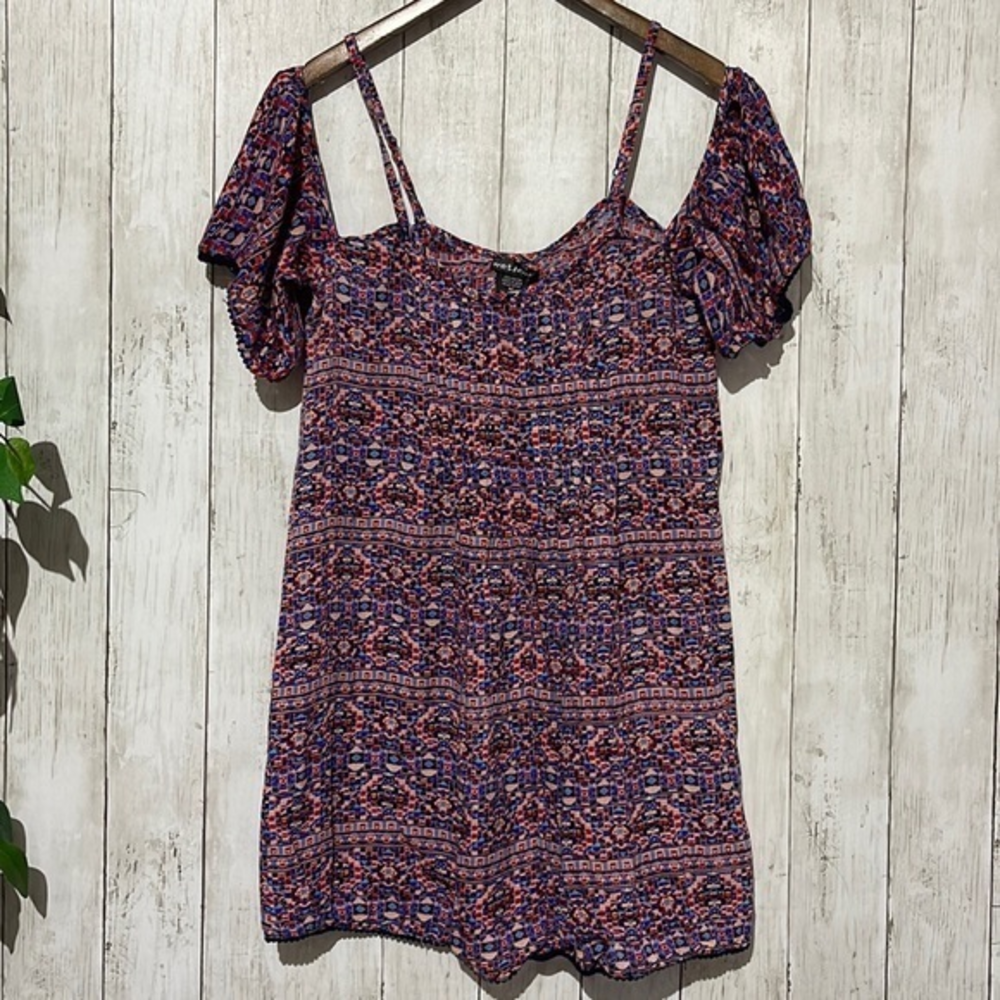 Wet Seal Medium Romper Womens Blue Red Excellent Cold Shoulder Boho Tribal Print